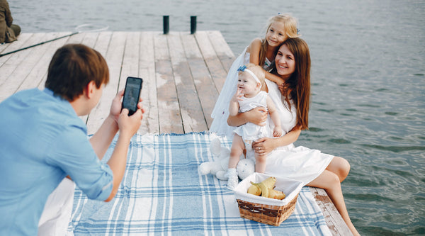Sommerferien mit Neugeborenem – So gelingt der erste Familienurlaub